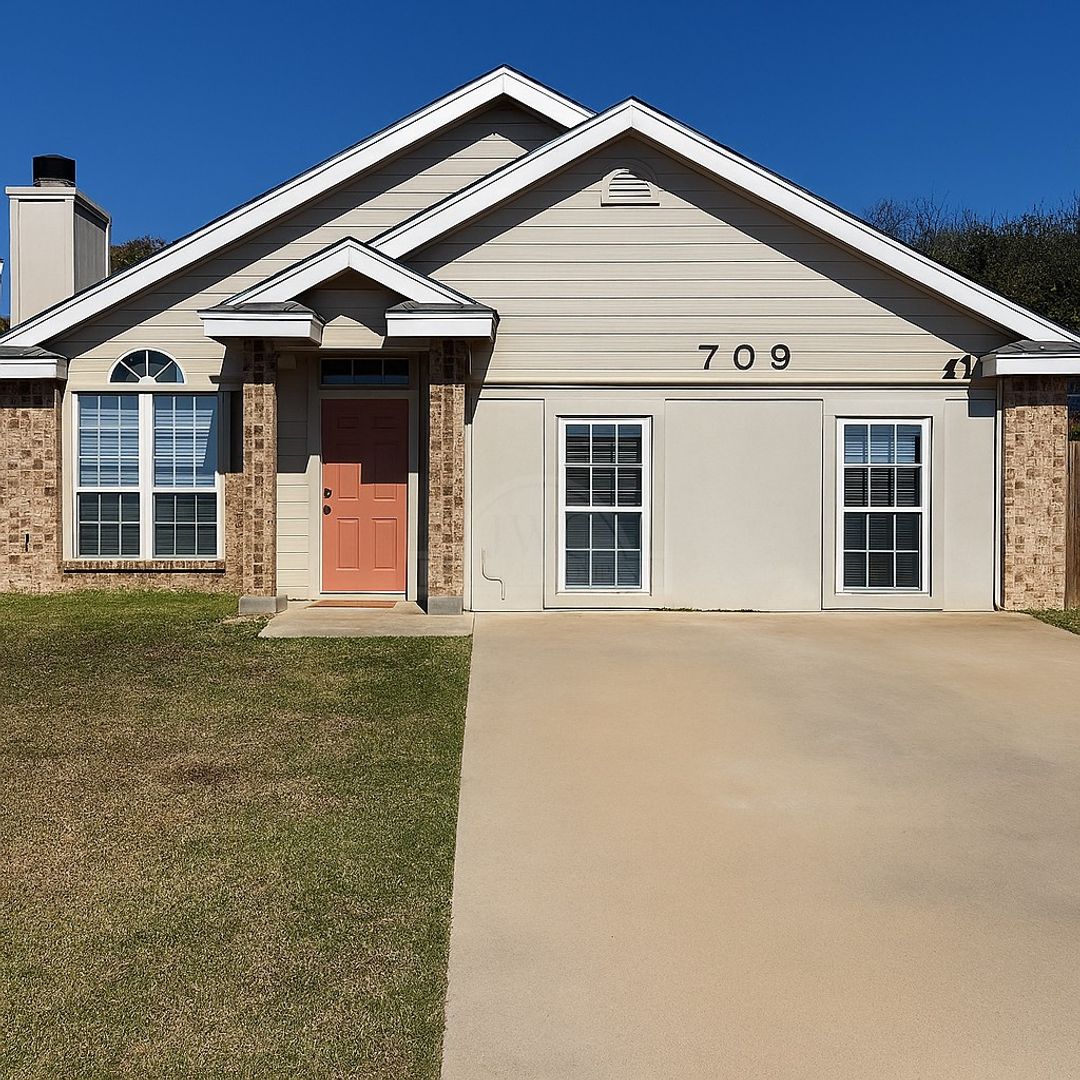 Killeen House: 709 Lisa Lane