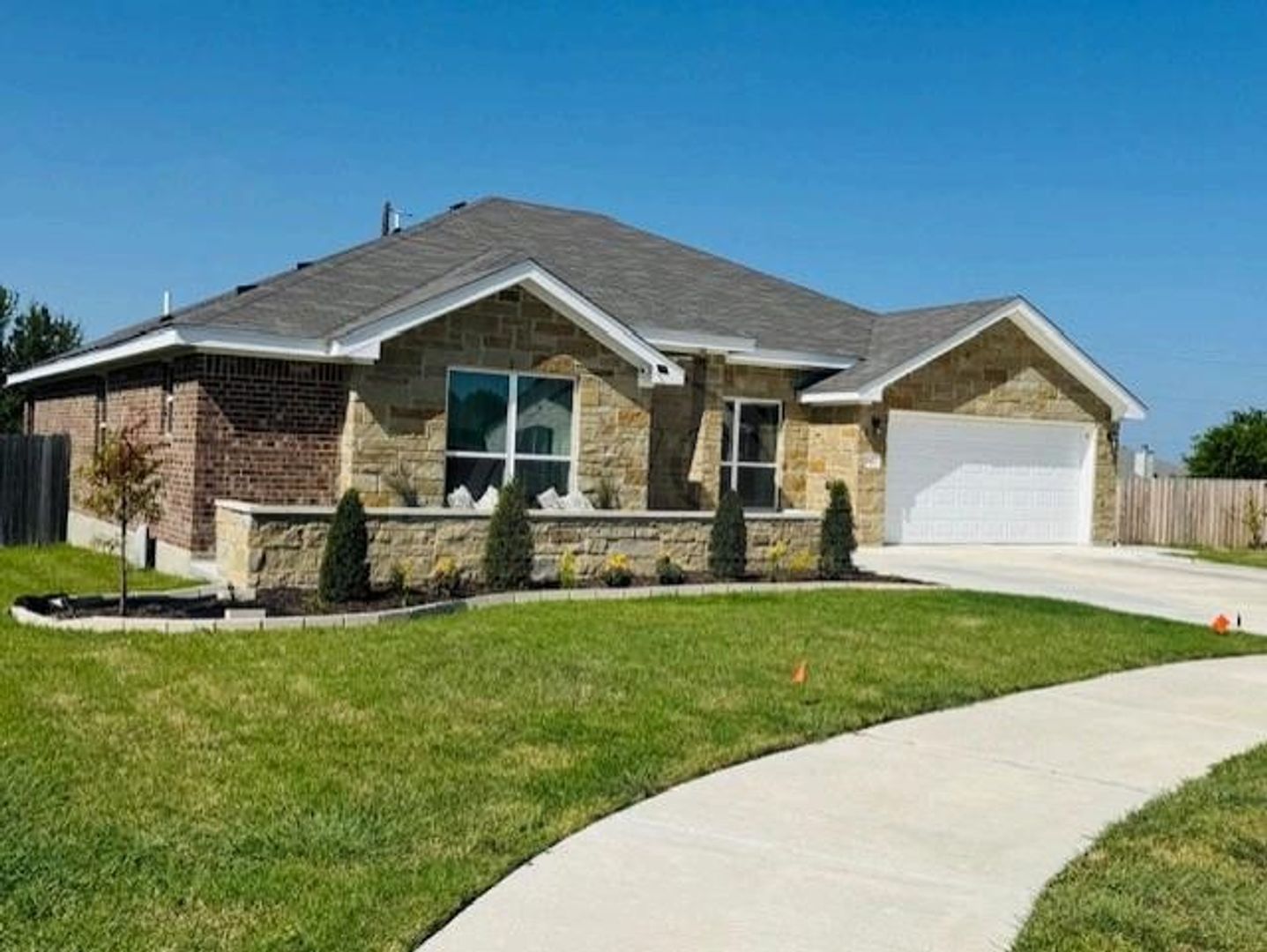 Killeen House: 907 Holliday Dr