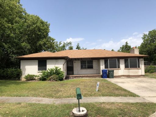 208 Oak, Copperas Cove – photo 1
