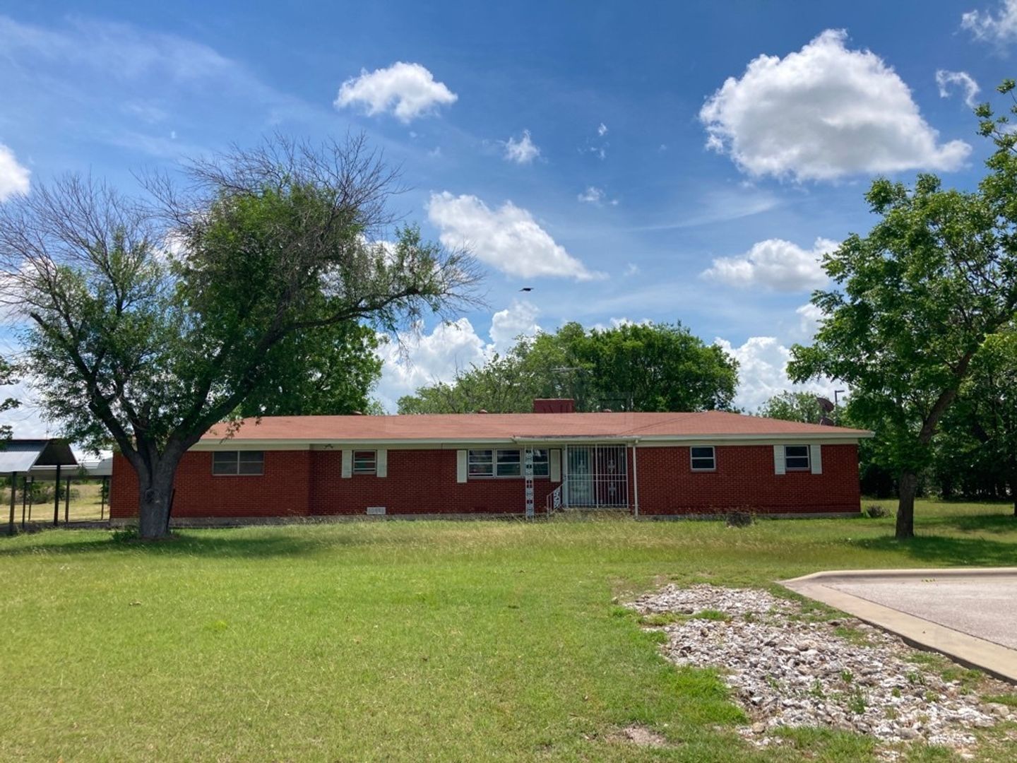 Killeen House: 3906 Clear Creek