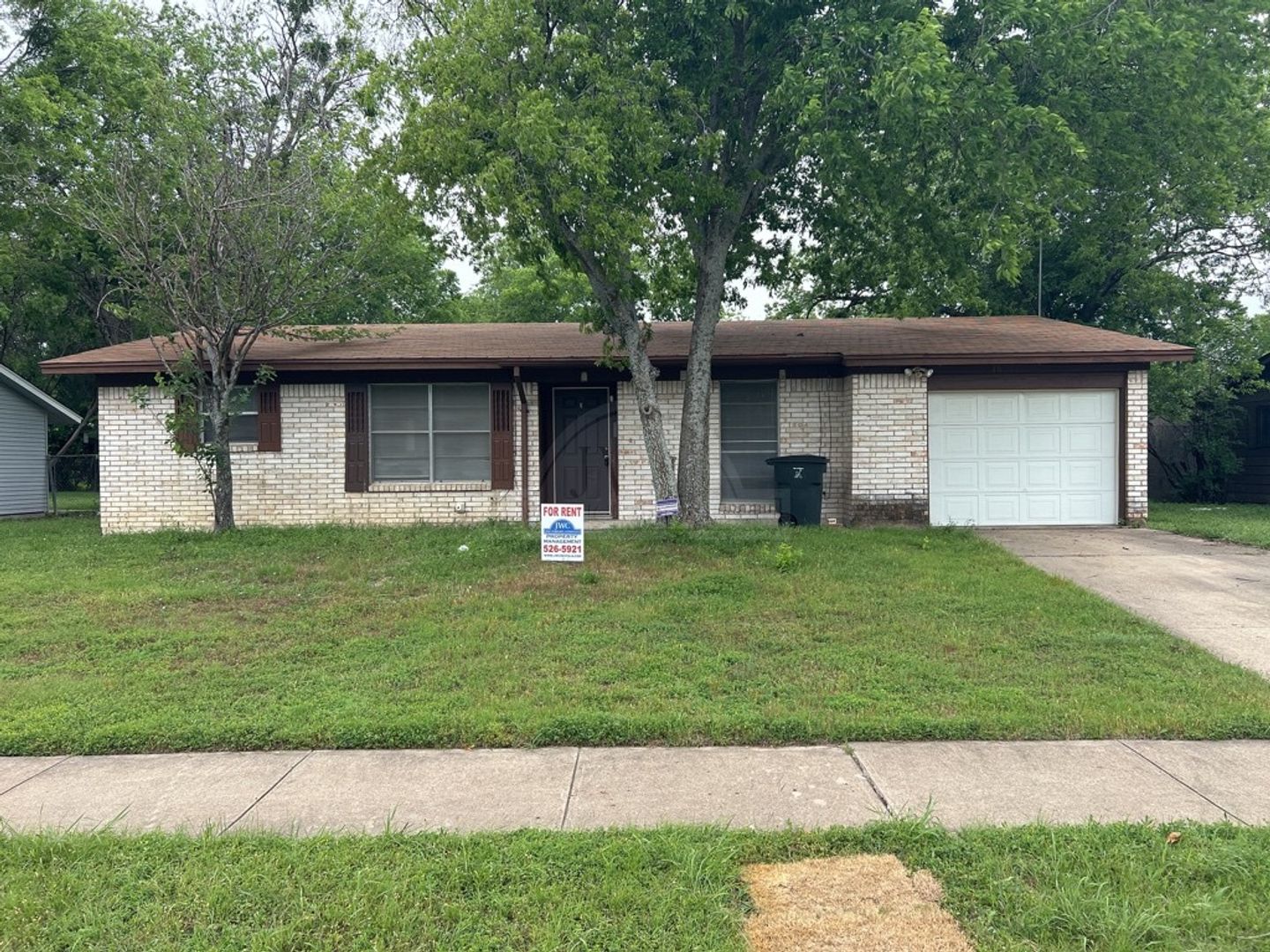 Killeen House: 1811 Janis Dr