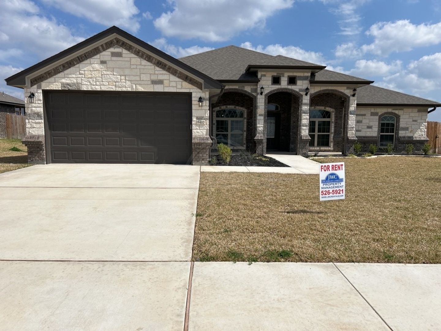 Killeen House: 8410 James Herring Way