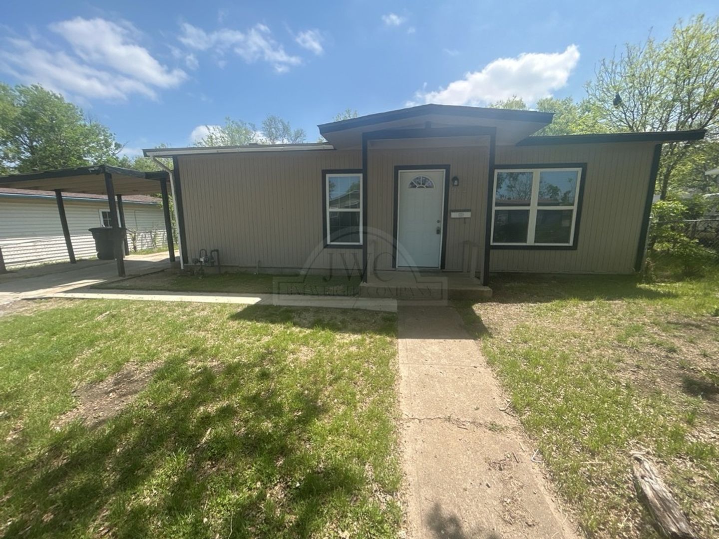 Killeen House: 912 Southside Dr