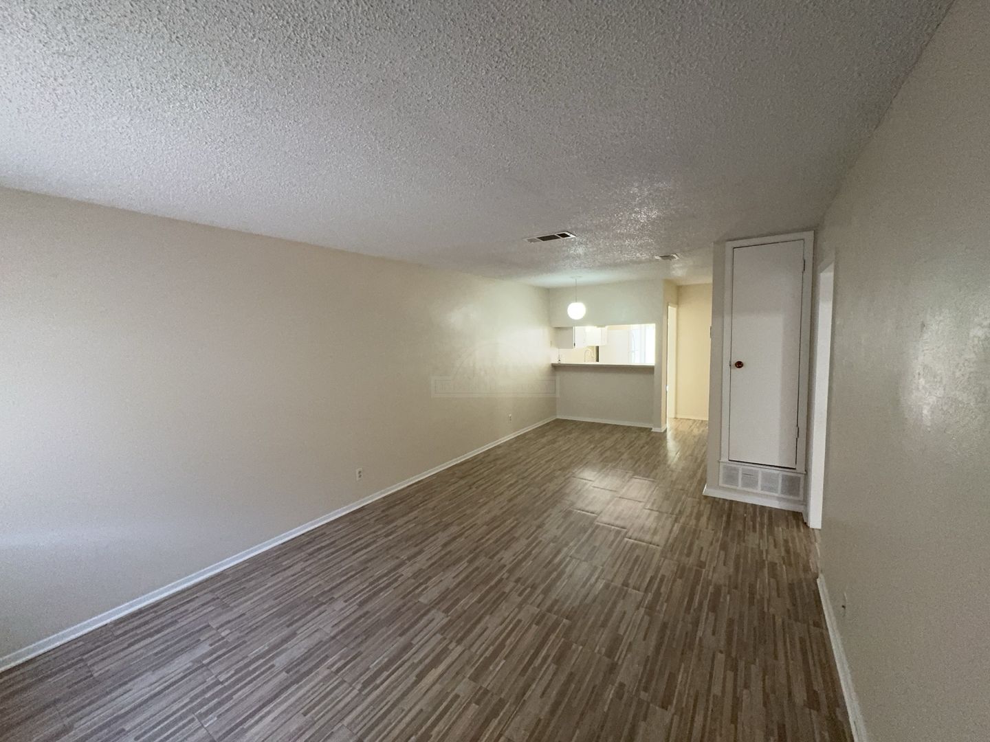Killeen Apartment: 1209 Wales Dr