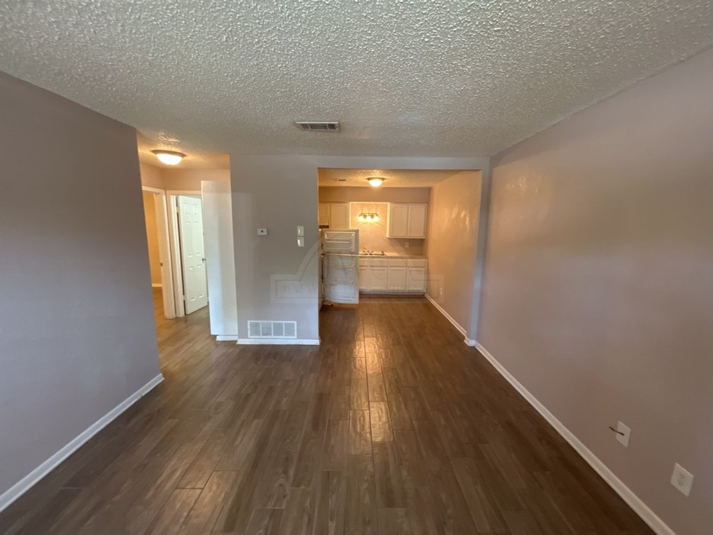 105 W. Reagan Ave 7 of 8