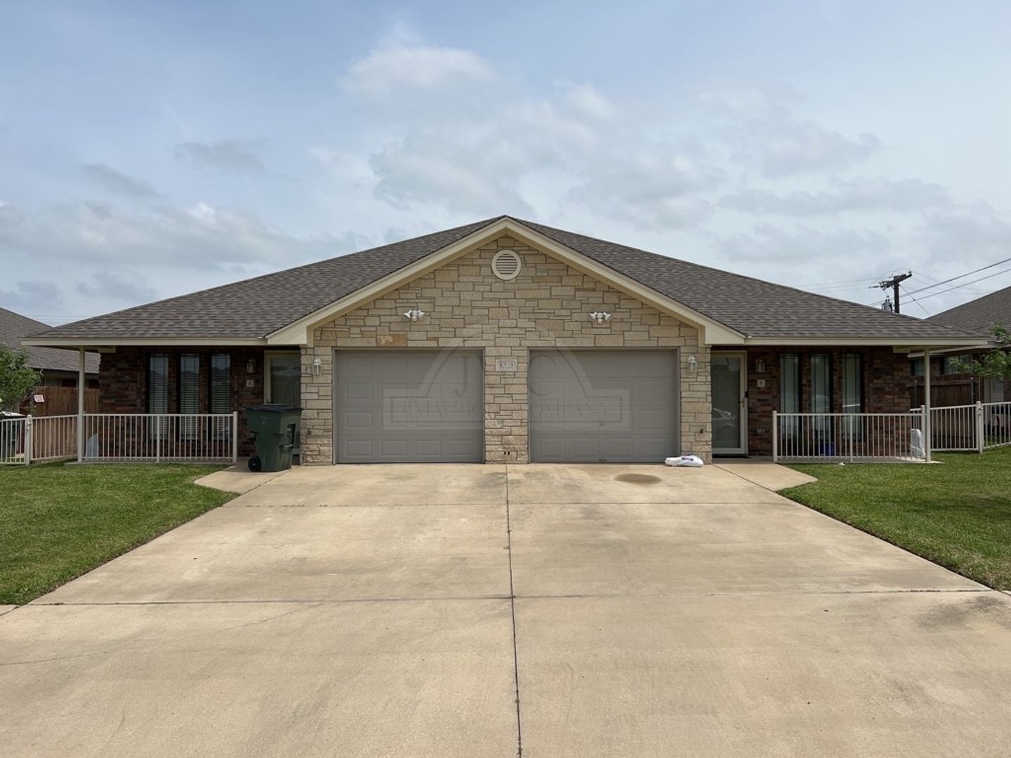 Killeen Multiplex: 4704 Pennington Ave