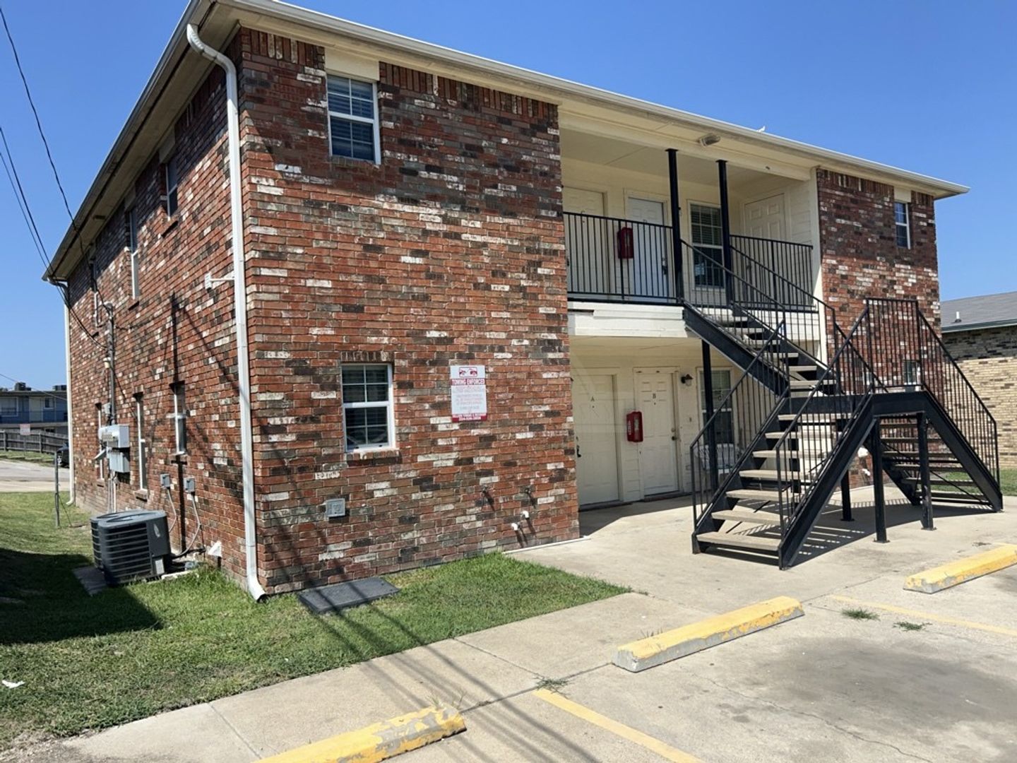 Copperas Cove Apartment: 105 W Truman Ave