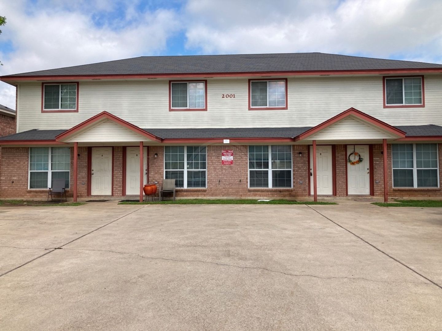 Killeen Apartment: 2001 Monte Carlo Cr.