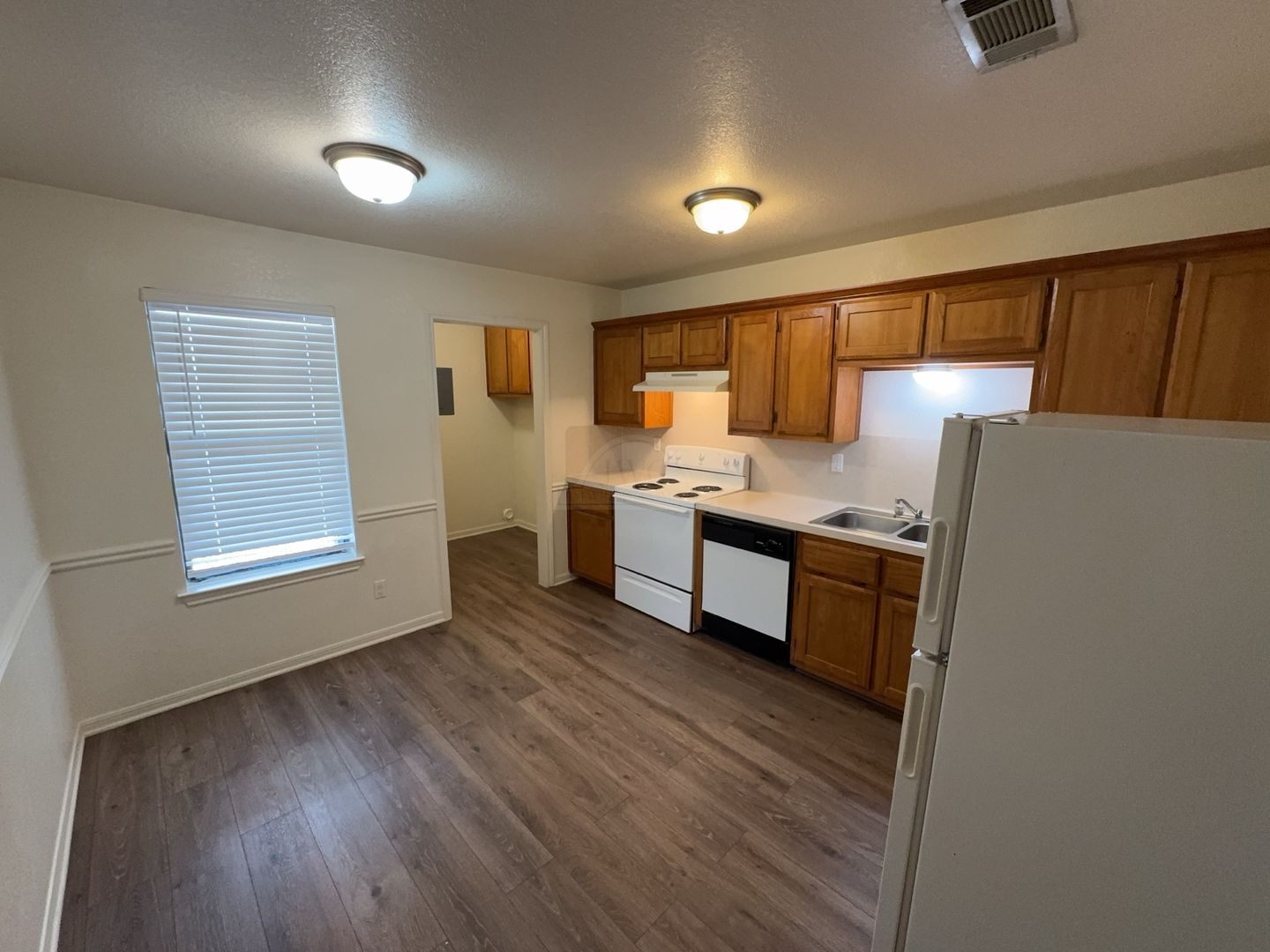 Copperas Cove Apartment: 103 W Truman Ave