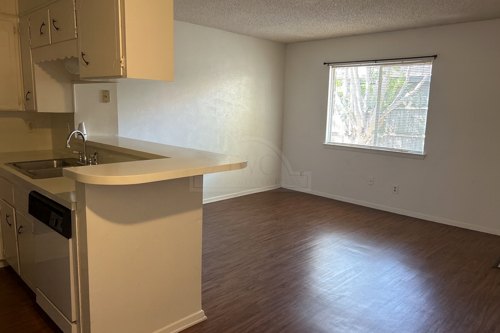 Killeen Apartment: 1209 Wales Dr