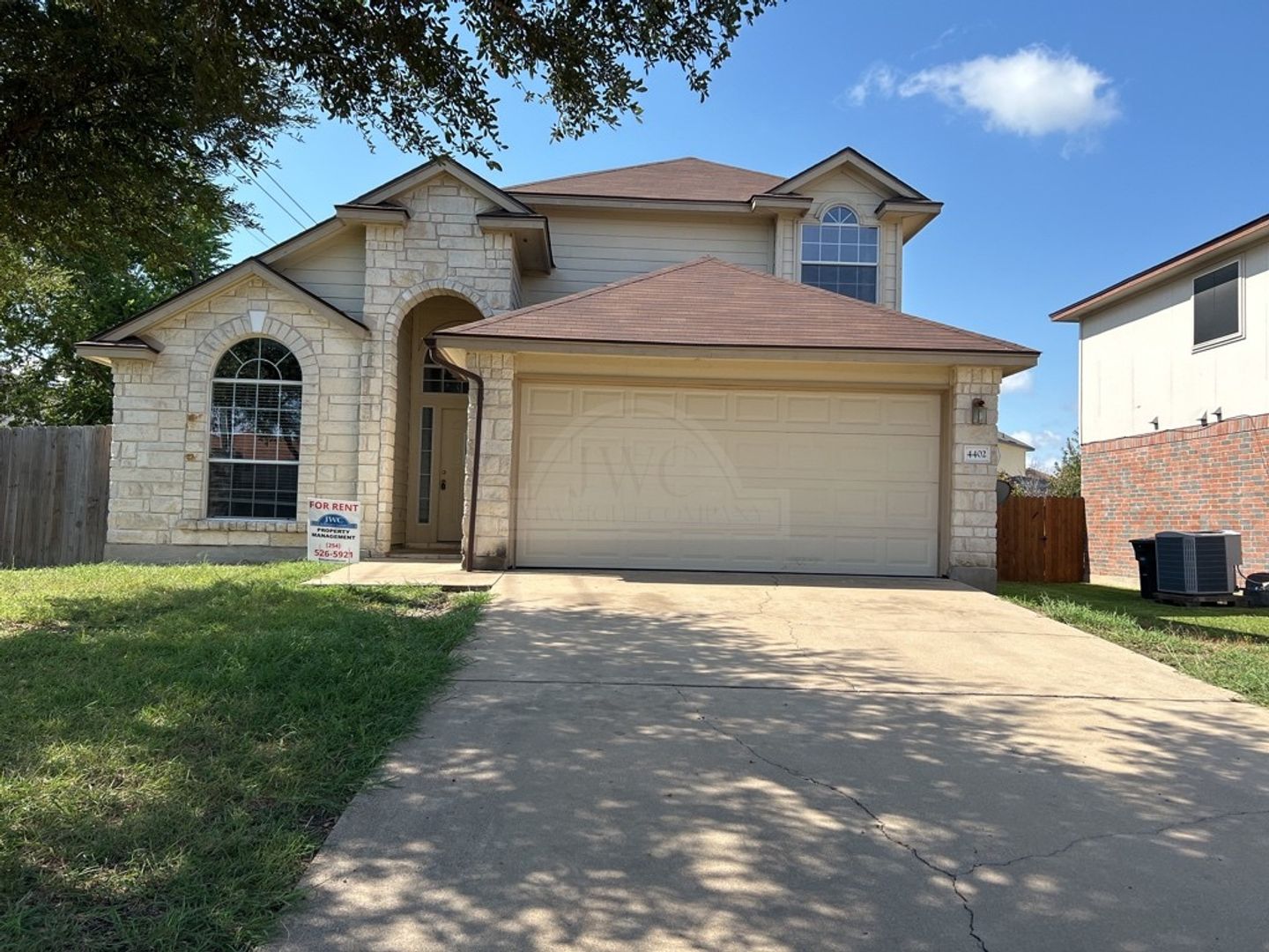 Killeen House: 4402 Golden Gate Dr
