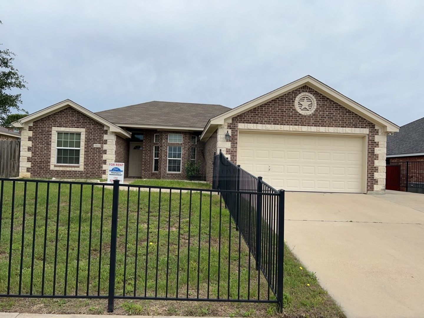 Killeen House: 9911 Diana Dr