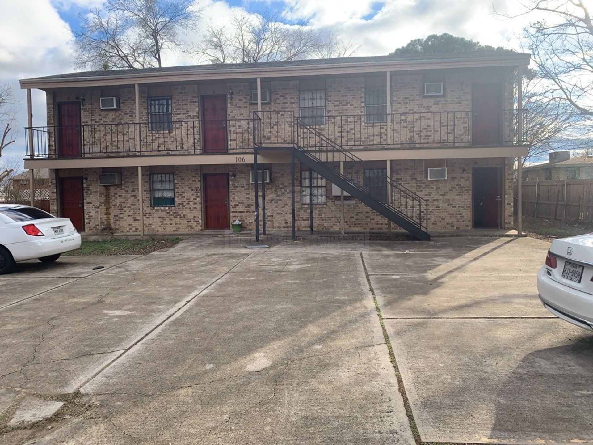 Killeen Apartment: 106 W Hoover St