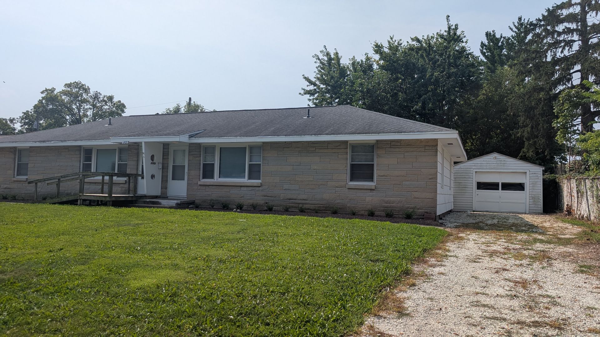 Champaign House: 1701 W Union St