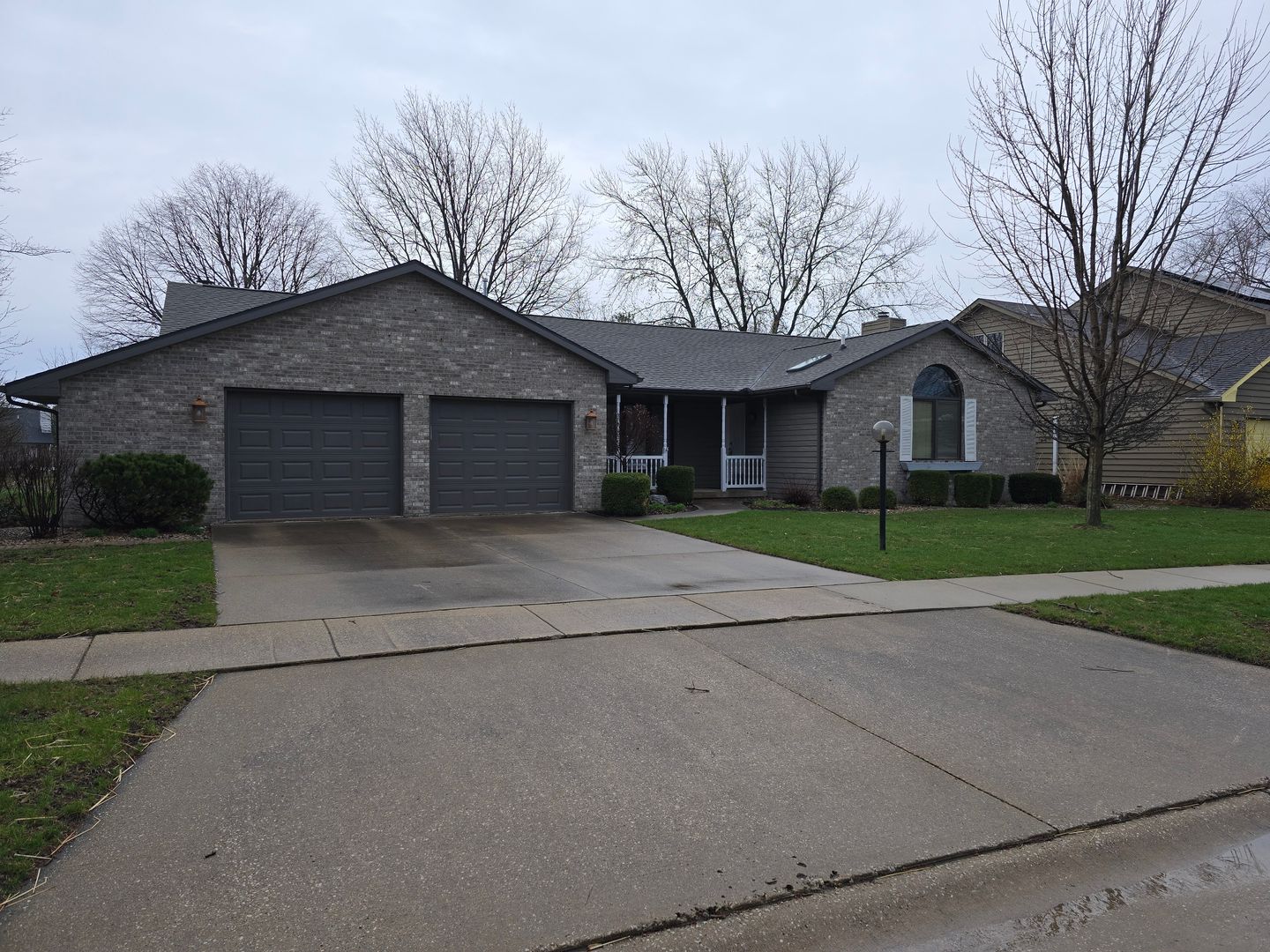 Champaign House: 1508 Glenshire Dr.