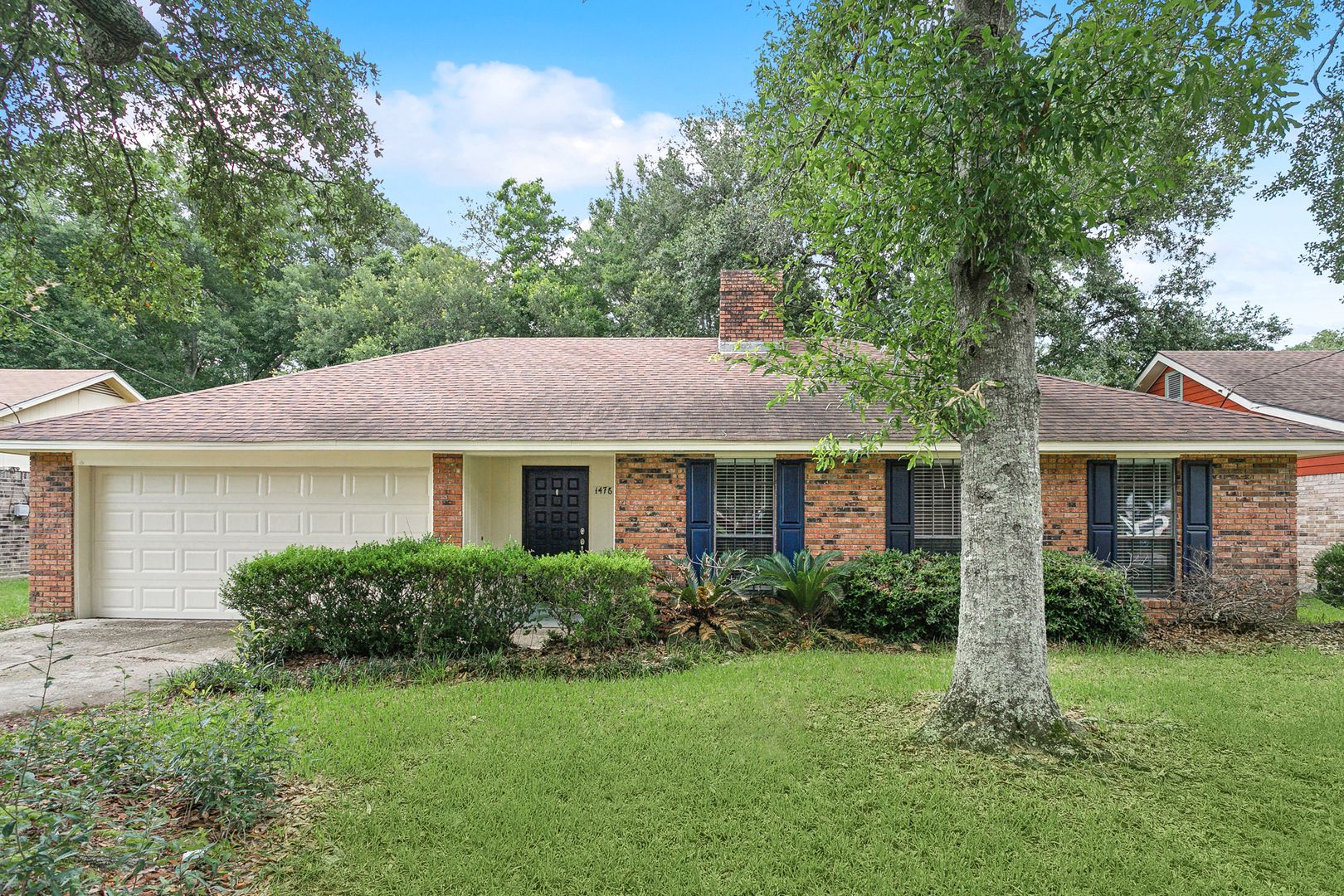 Slidell House: 1476 Saint Christopher Dr.
