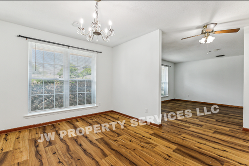 Listing photo thumbnail