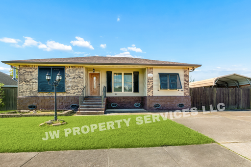 2749 Varnado St, Marrero, LA 70072