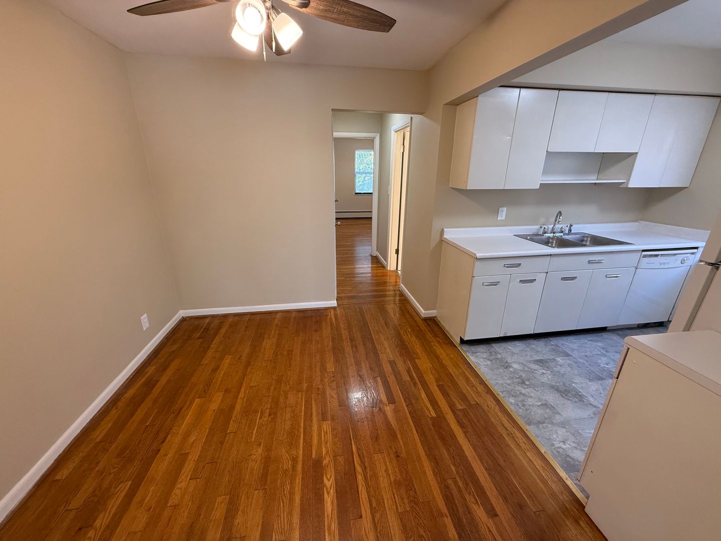 Cincinnati Apartment: 4955 Kelsch Lane