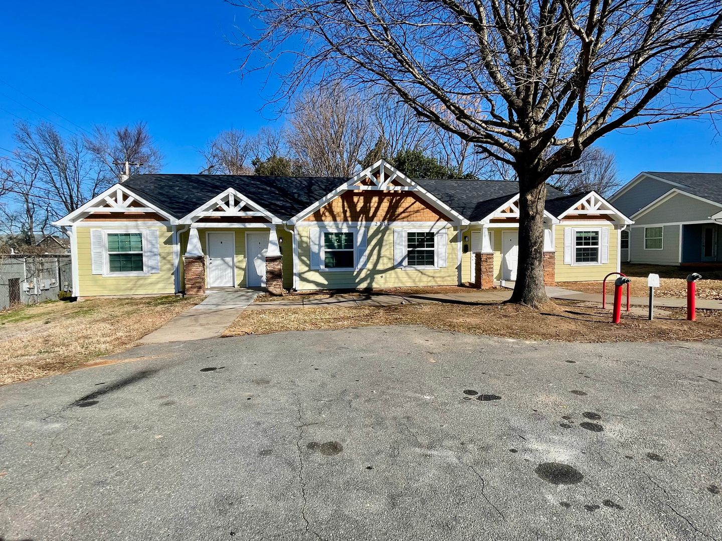 Charlotte Apartment: 2212 Catherine Simmons Ave