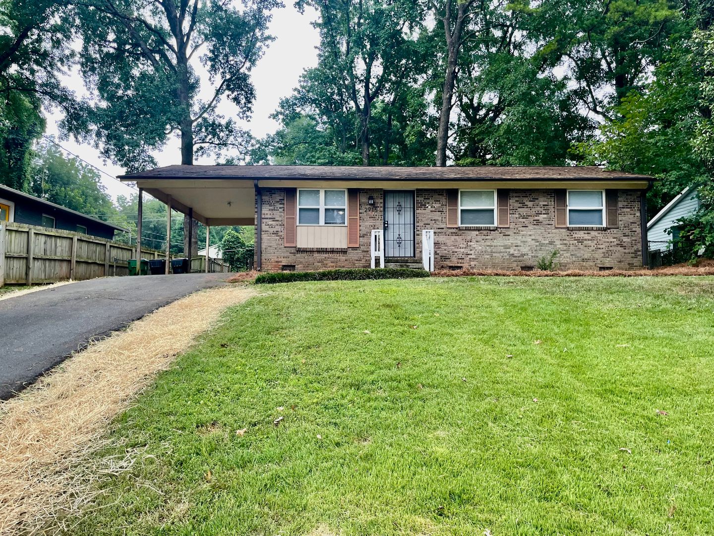 Charlotte House: 2915 Ravencroft Dr.