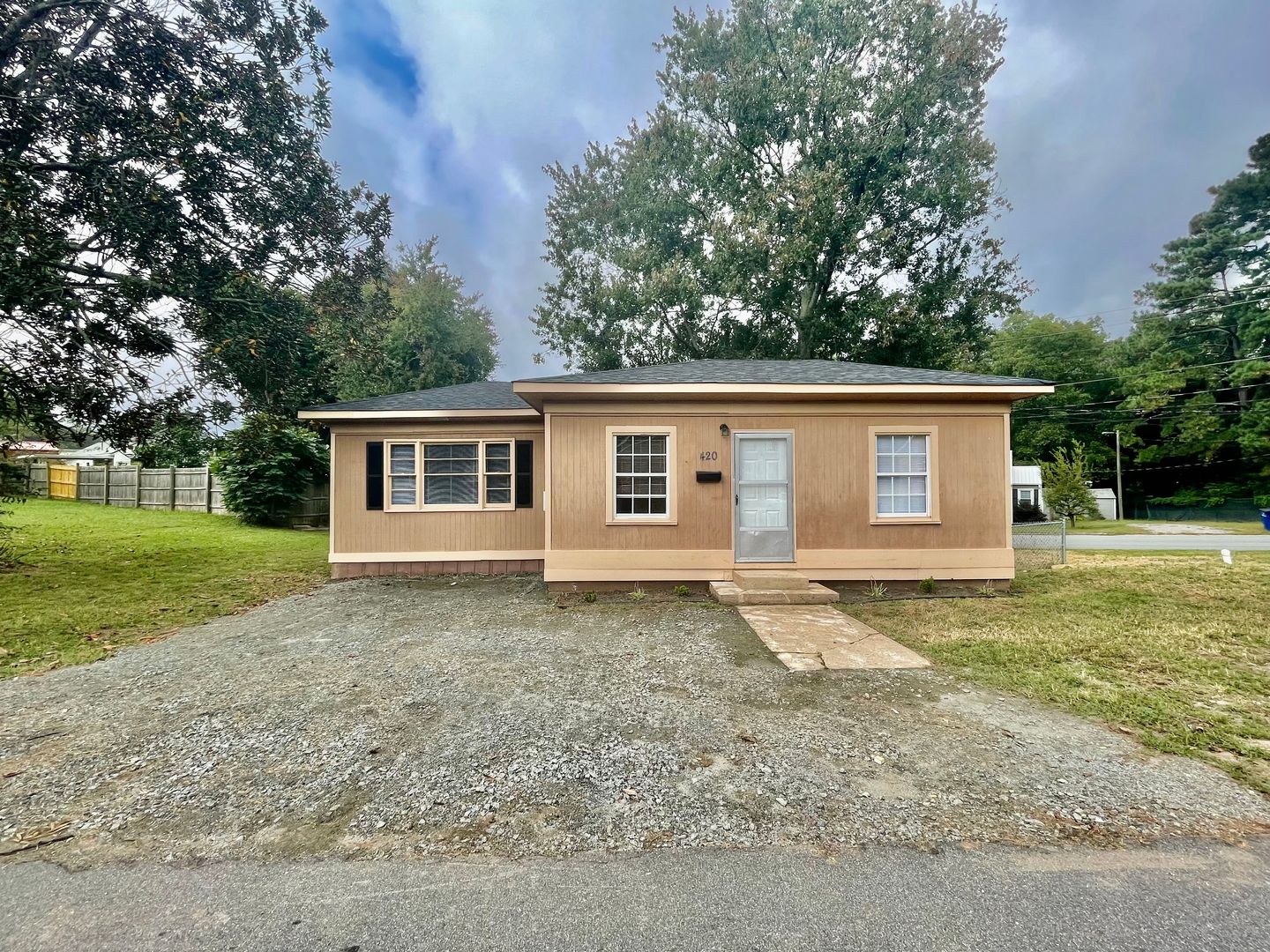 Lincolnton House: 420 S. Government St