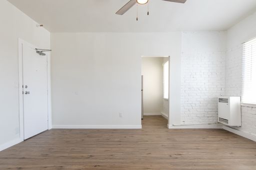 Charming Studio Apartment with Urban Convenience - 2 WEEKS FREE RENT!!! – photo 1