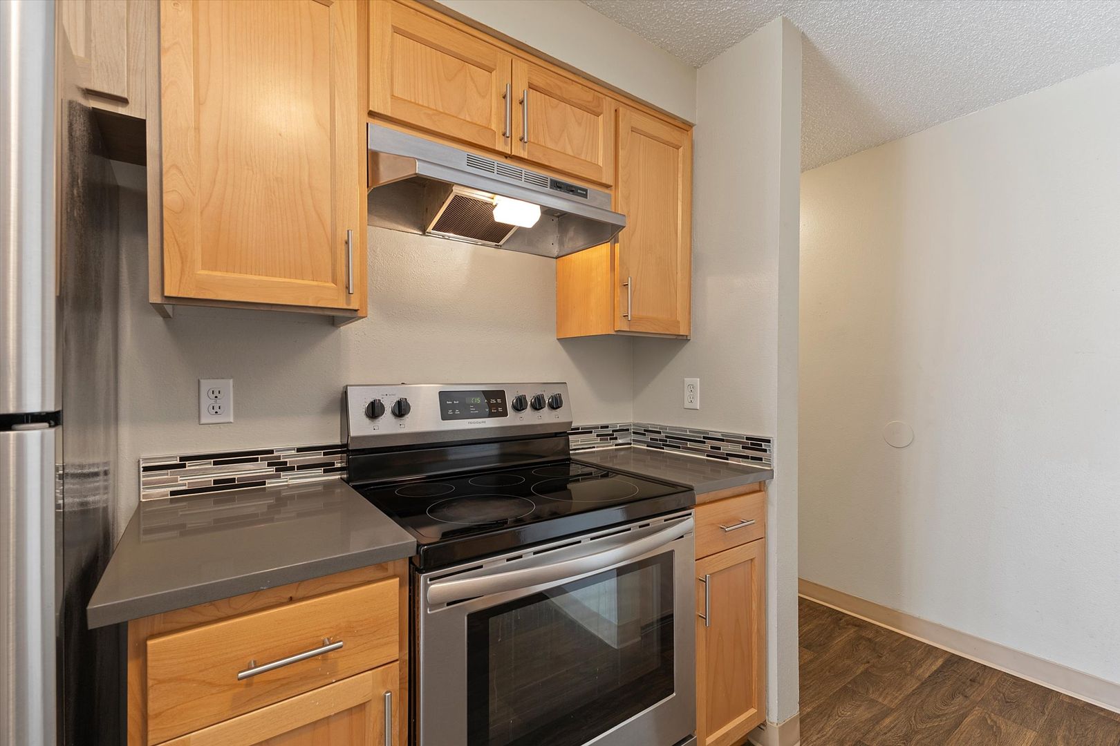 Tualatin Apartment: 19765 SW 65th Ave.