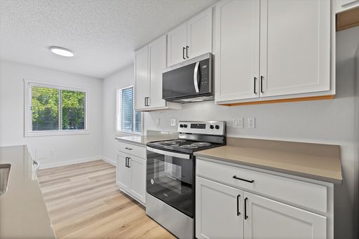 Newly renovated Spacious 1 bedroom – photo 1