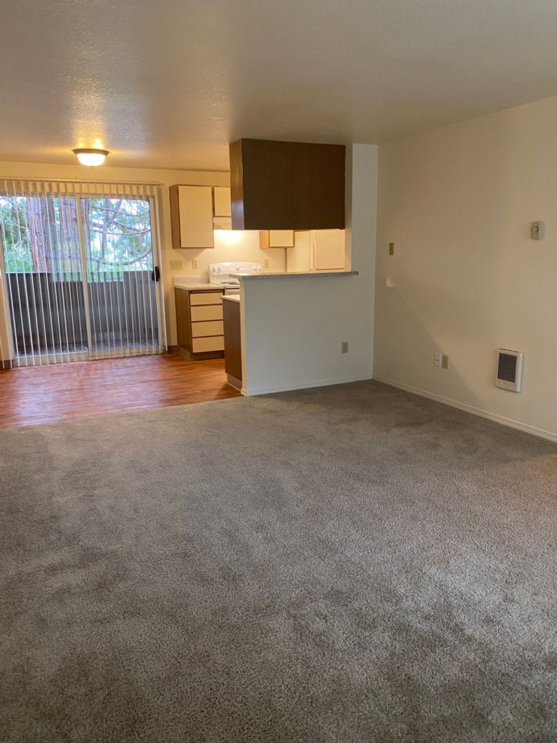 Portland Apartment: 12247 NW Cornell Rd
