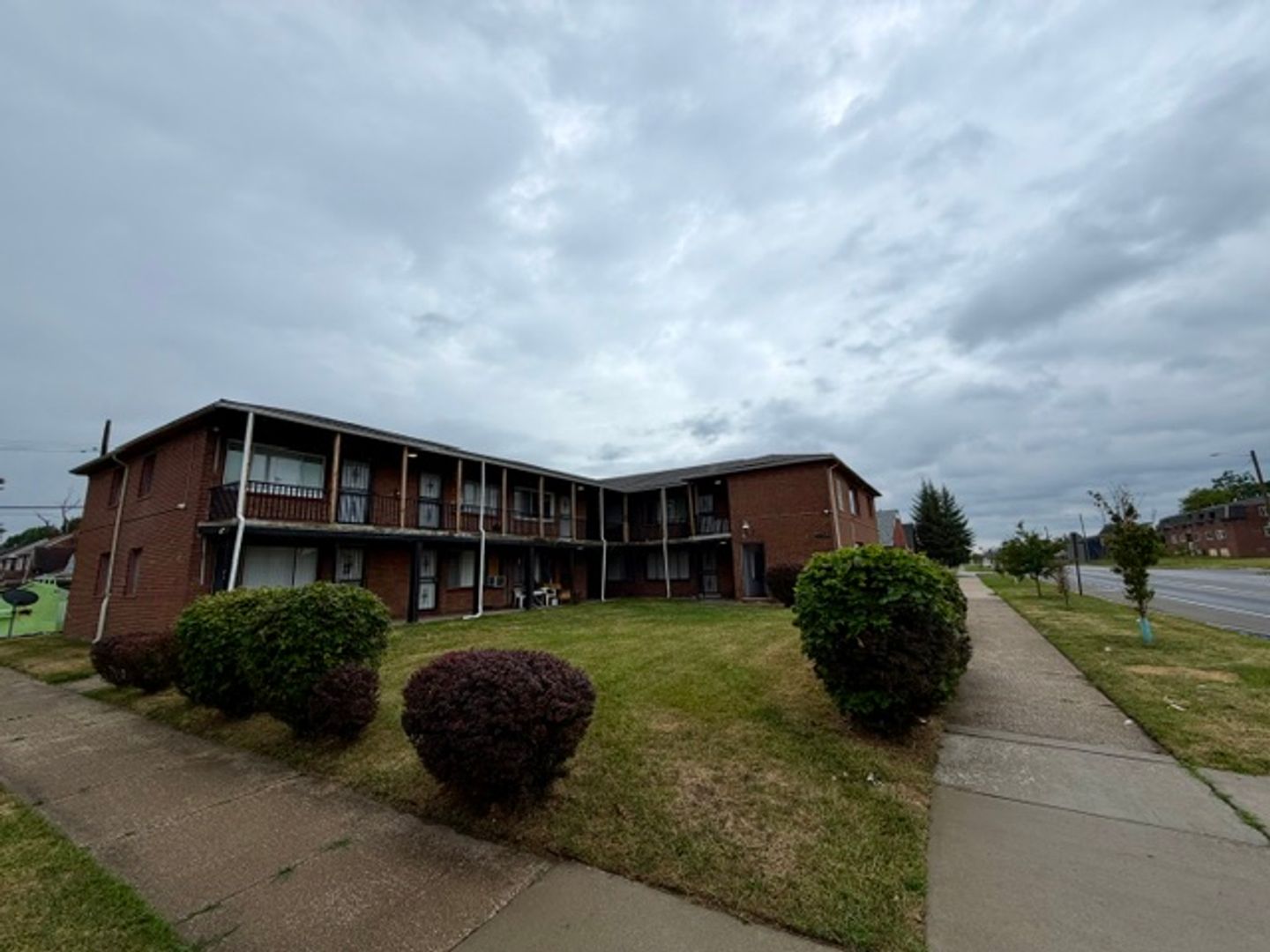 Detroit Apartment: 14801 Joy Rd