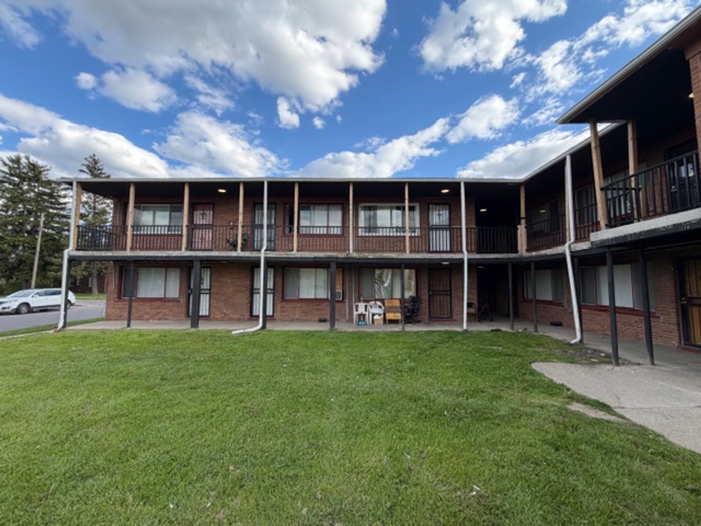 Detroit Apartment: 14801 Joy Rd