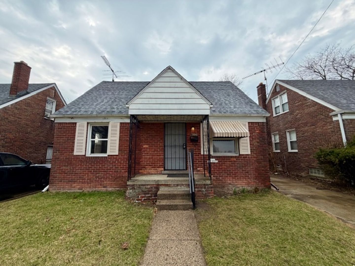 Detroit House: 13690 E State Fair Street