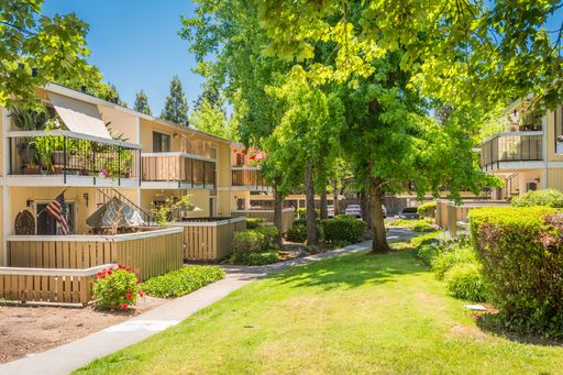 2 Bedroom 2 Bath Apartment in Santa Rosa – photo 1