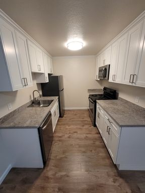 2 Bedroom 2 Bath Apartment in Santa Rosa – photo 1