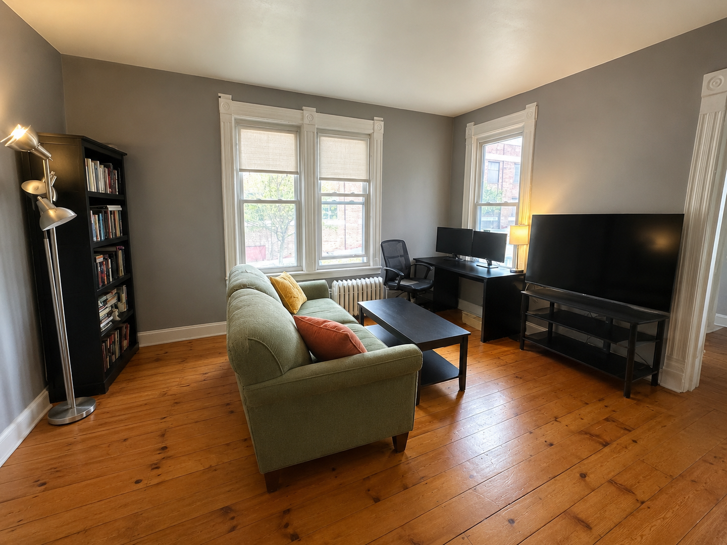 Madison Apartment: 203 S Henry St