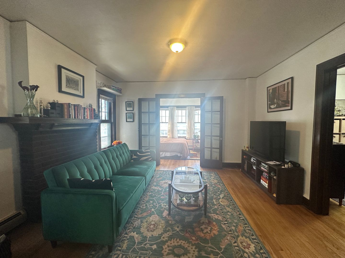 Madison Apartment: 205-207 S Henry St