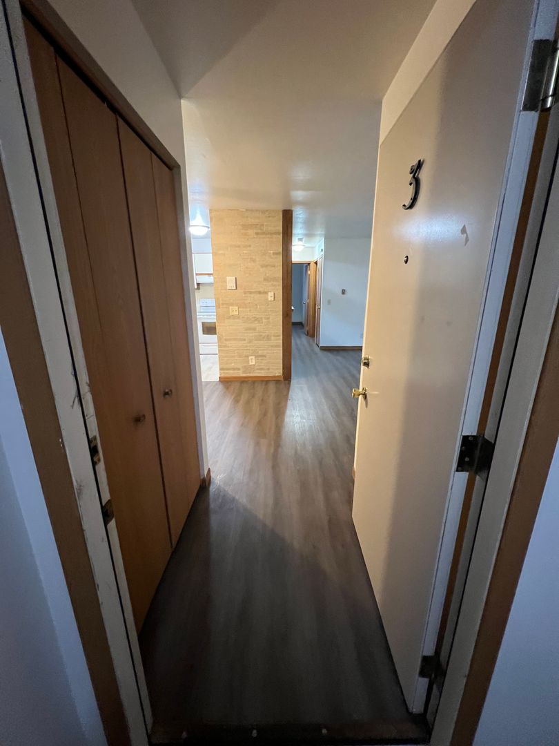 McFarland Apartment: 4716 Dale St