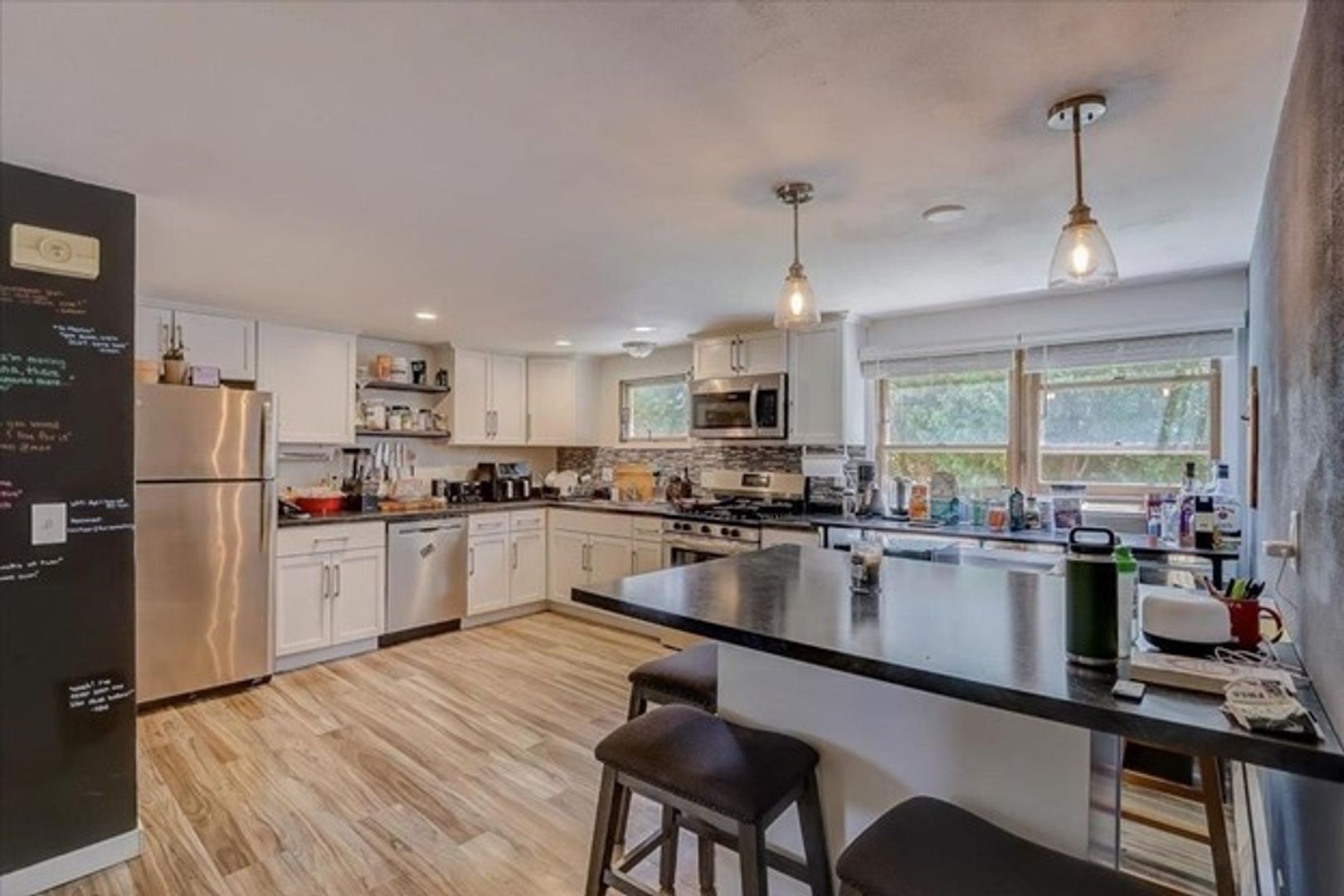 Madison Apartment: 1011 Emerald Street
