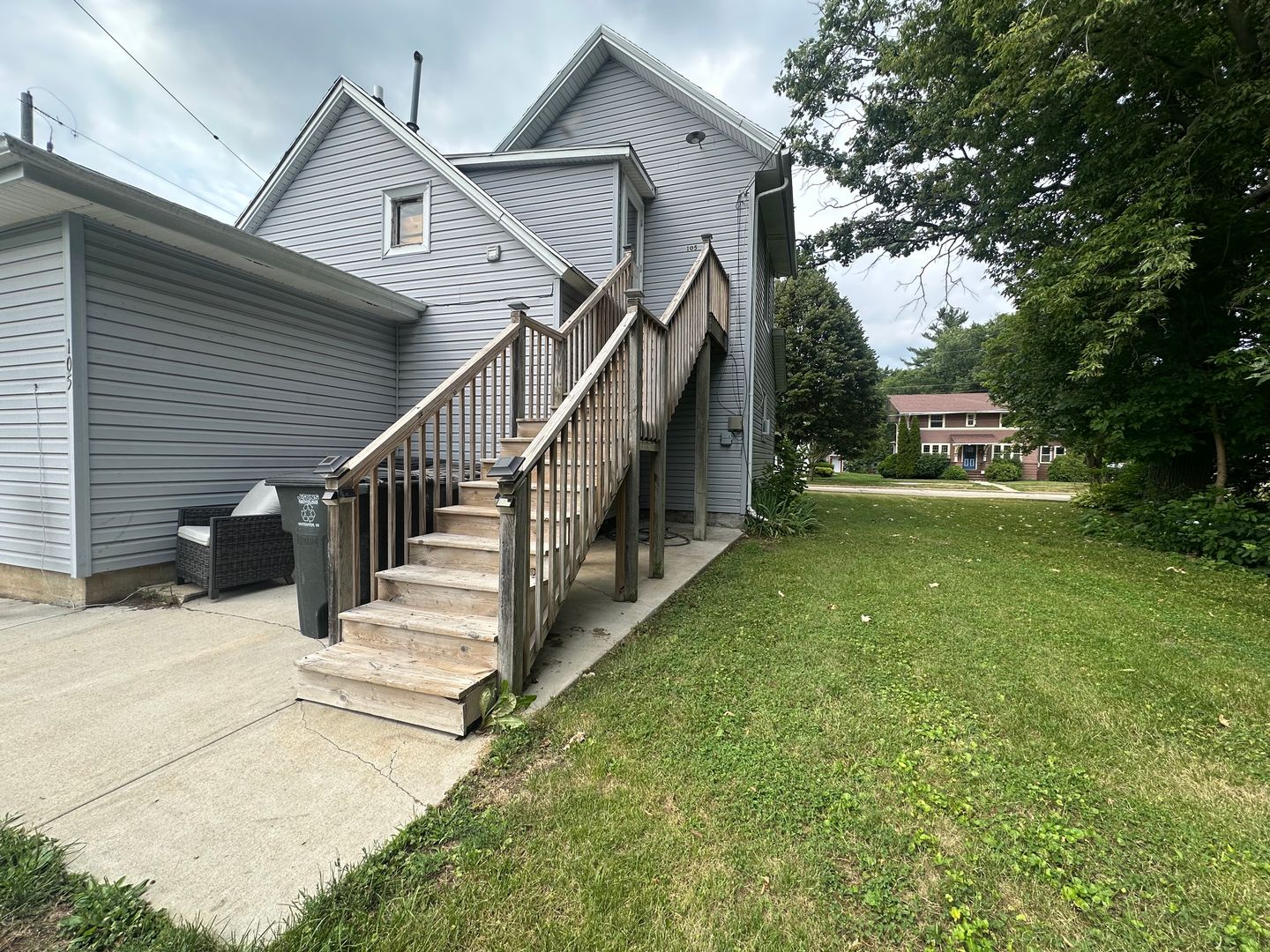Stoughton Apartment: 103-105 S Harrison St