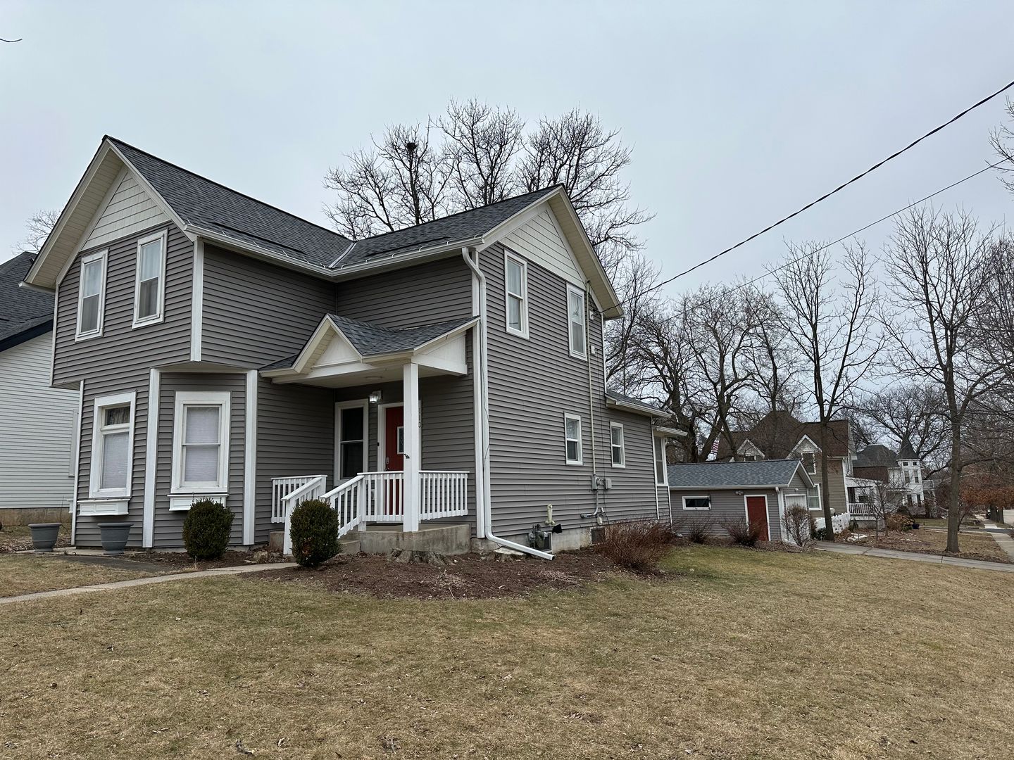 Cambridge House: 110 N High St