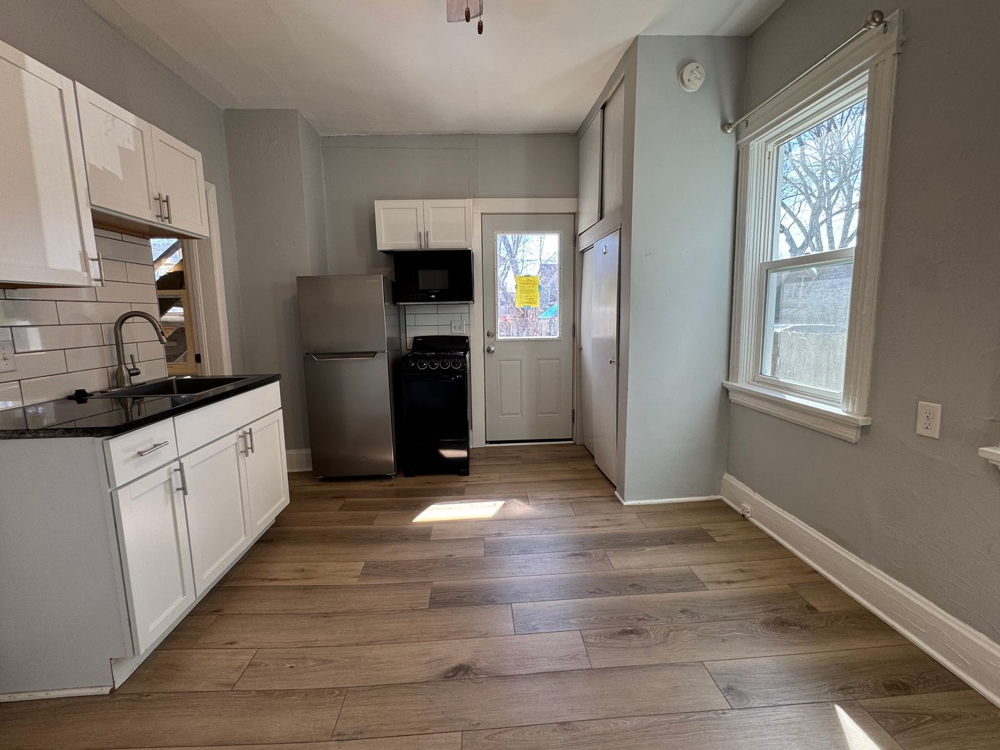 Madison Apartment: 2027 E Washington Ave.