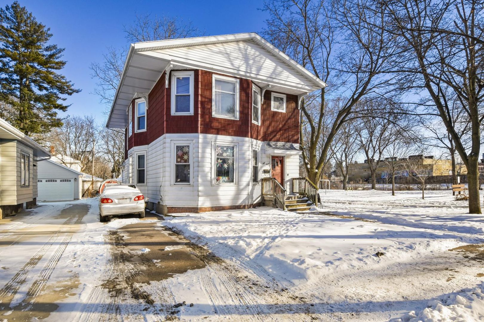 Madison Apartment: 57 Waubesa st