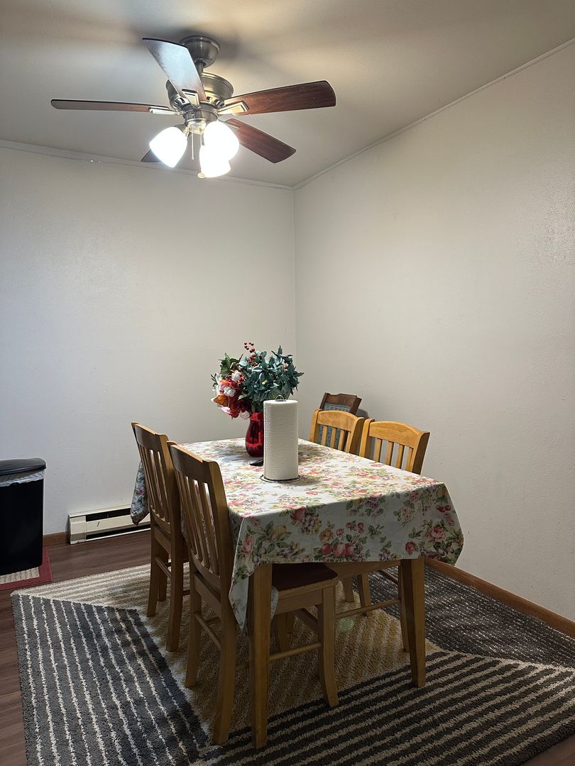 Madison Apartment: 18 N Wickham Ct