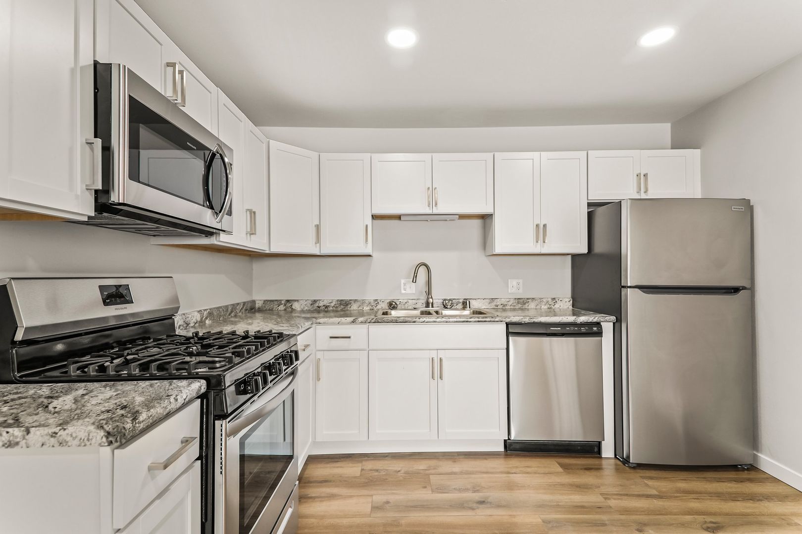 Sun Prairie Apartment: 124 - 132 - 208 - 224 S Bird St.
