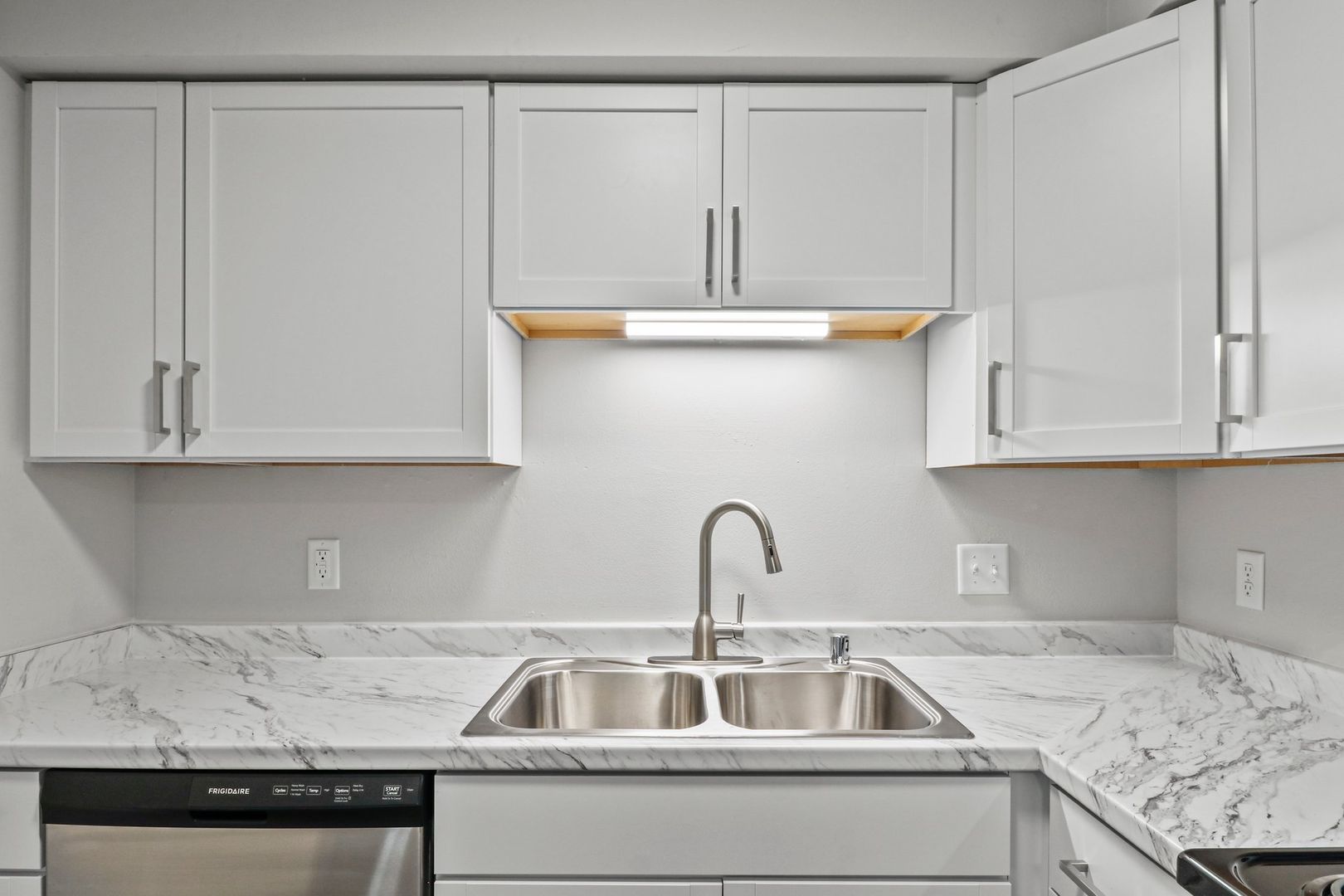 Verona Apartment: 125 Berkley Rd.