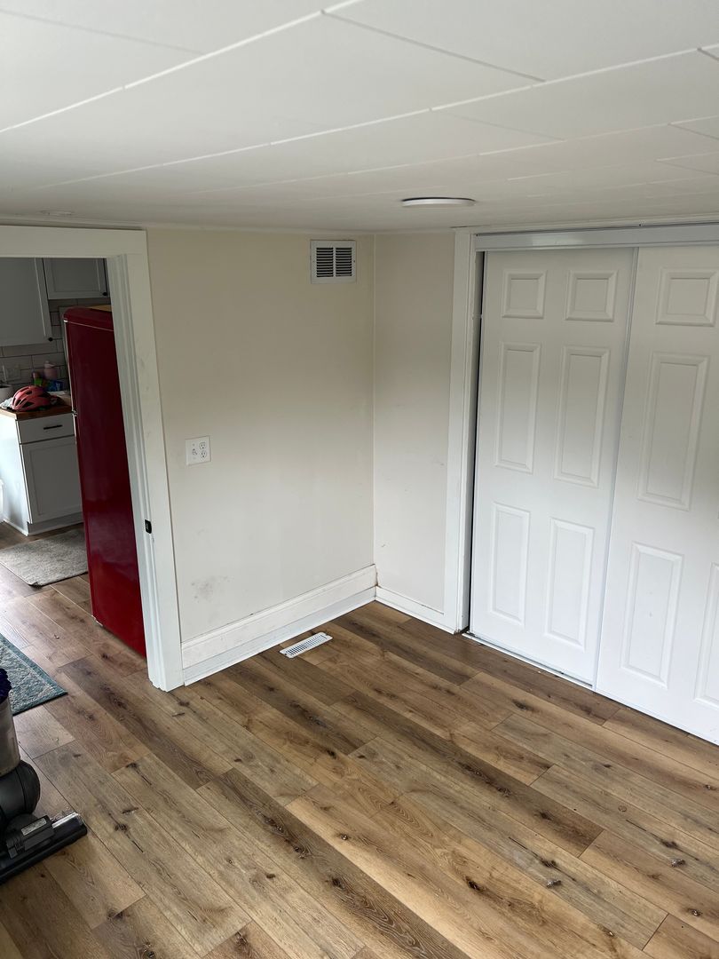 Madison Apartment: 710 Dexter St.