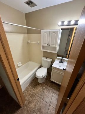 3138 Thorp St #4 – photo 1