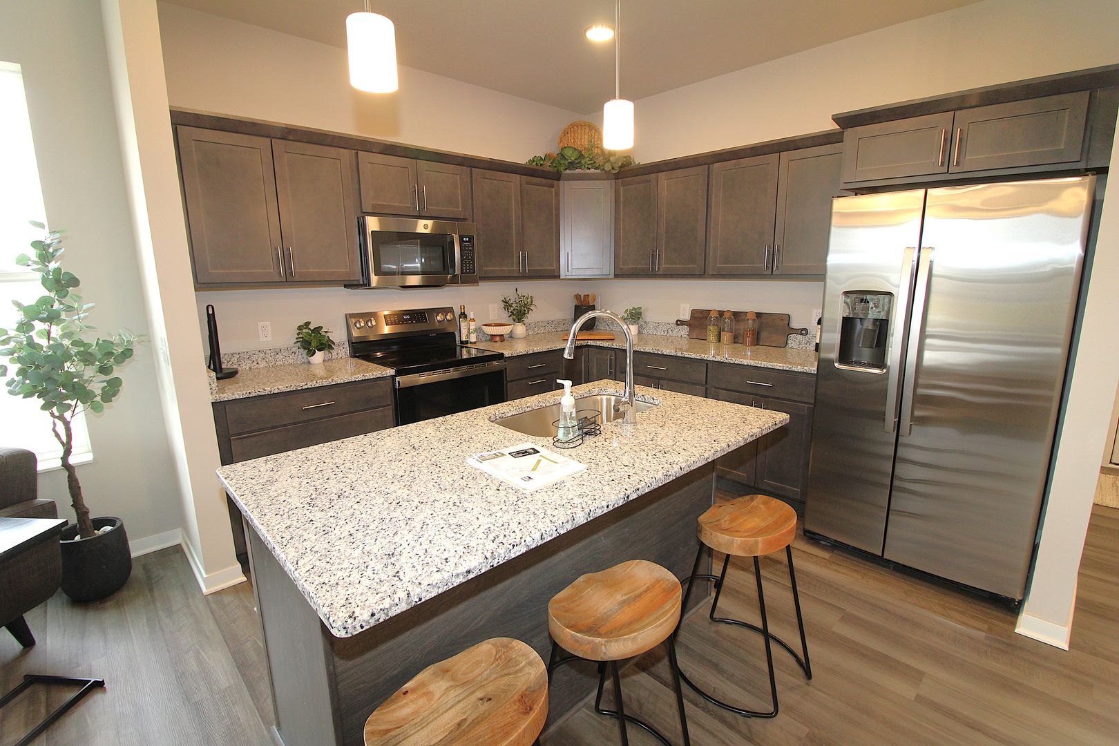 Fitchburg House: 4824 Suelo Road