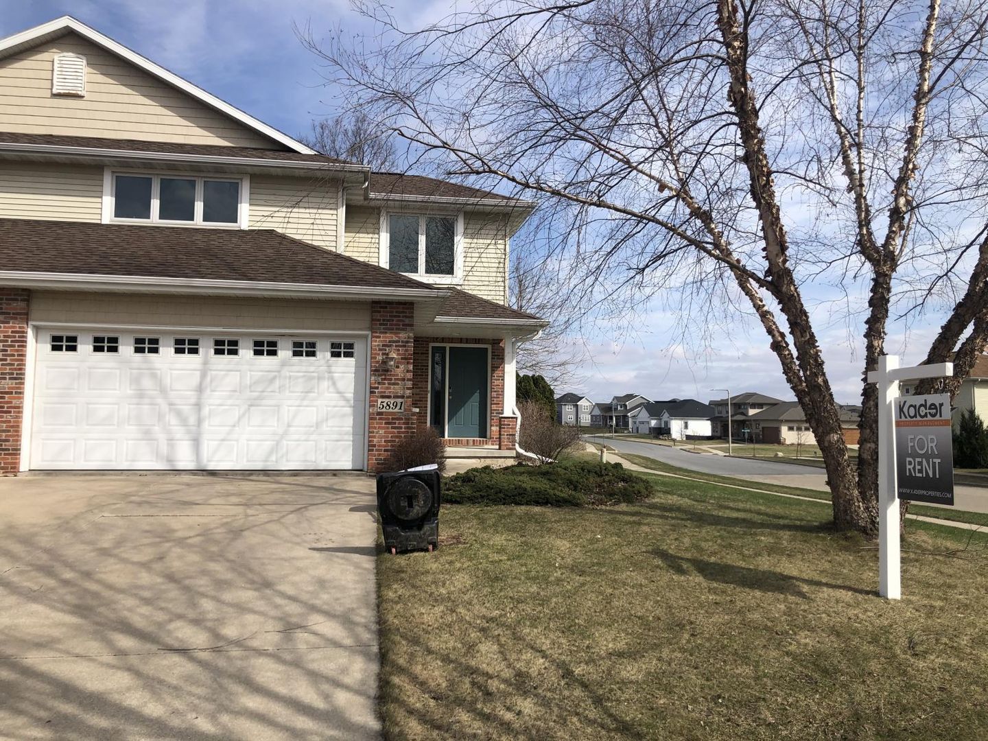 McFarland House: 5891 Holscher Rd